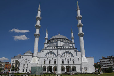 Ankara Melike Hatun Camii june 2019 3762.jpg