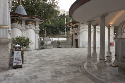 Istanbul Nusretiye Mosque june 2019 4125.jpg