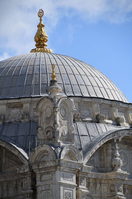 Istanbul Ortakoy Mosque oct 2019 7355.jpg