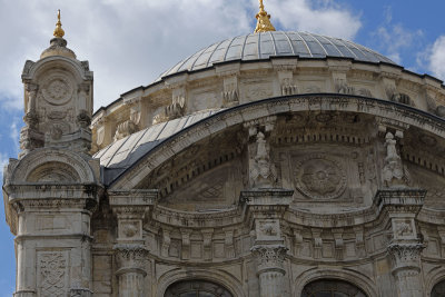 Istanbul Ortakoy Mosque oct 2019 7364.jpg