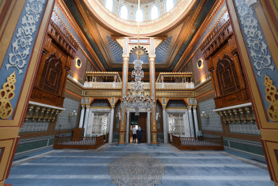 Istanbul Yildiz Hamidiye mosque oct 2019 7235.jpg