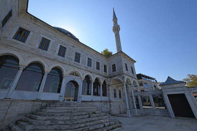 Istanbul Beylerbeyi Mosque Courtyard oct 2019 6727.jpg