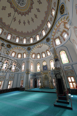 Istanbul Beylerbeyi Mosque oct 2019 6746.jpg