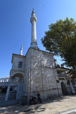 Istanbul Beylerbeyi Mosque oct 2019 6789.jpg