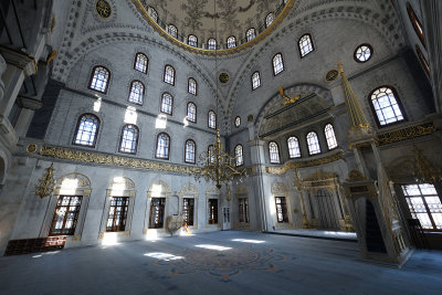 Istanbul Nusretiye mosque oct 2019 6646.jpg