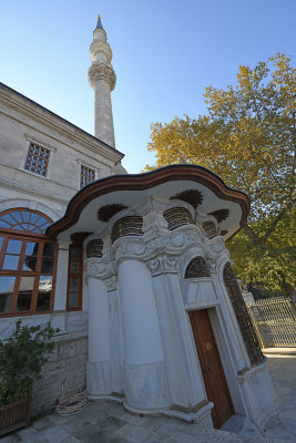 Istanbul Nusretiye mosque oct 2019 6658.jpg