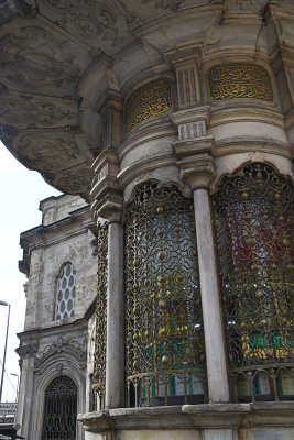 Istanbul Laleli mosque Sebil oct 2019 7173.jpg