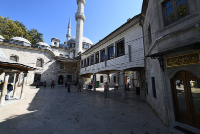 Istanbul Eyup mosque oct 2019 6864.jpg