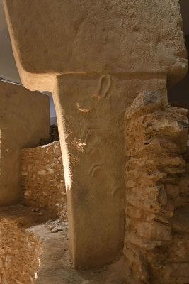 Urfa museum Gobeklitepe Temple D replica sept 2019 4834.jpg