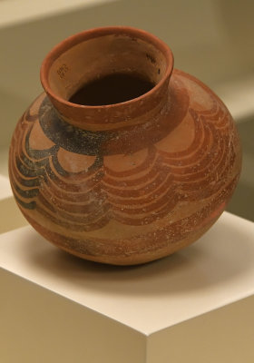 Urfa museum Vase or pieces of sept 2019 4930.jpg