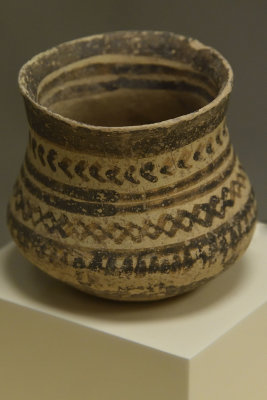 Urfa museum Vase or pieces of sept 2019 4934.jpg
