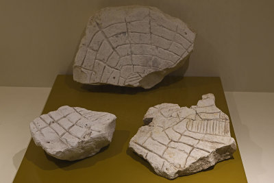 Urfa museum Stone plates sept 2019 4911.jpg