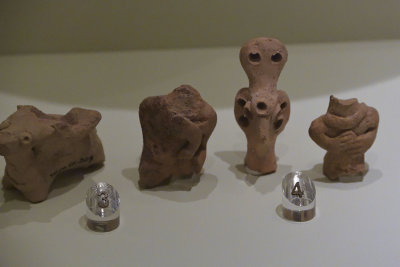 Gaziantep Archaeology museum Animal and human figurines sept 2019 4228.jpg