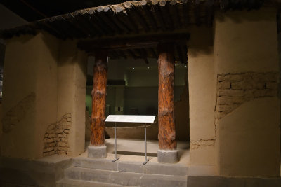 Gaziantep Archaeology museum Bit Hilani type building sept 2019 4267.jpg