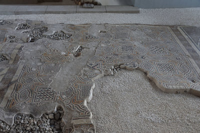 Antakya Museum Hotel Geometric mosaic sept 2019 5674.jpg