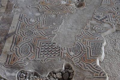 Antakya Museum Hotel Geometric mosaic sept 2019 5675.jpg