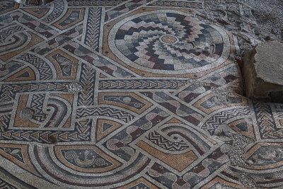 Antakya Museum Hotel Geometric mosaic sept 2019 5680.jpg