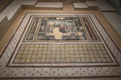 Antakya Archaeological Museum Narcissus and Echo Mosaic sept 2019 5850.jpg