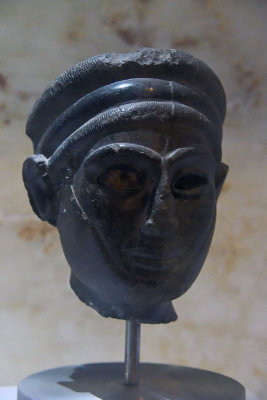 Antakya Archaeological Museum Black dorite bust sept 2019 5772.jpg