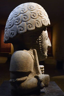 Antakya Archaeological Museum Statue of Suppiluliuma sept 2019 5789.jpg