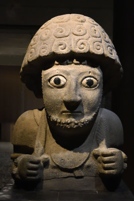 Antakya Archaeological Museum Statue of Suppiluliuma sept 2019 5795.jpg