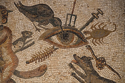 Antakya Archaeology Museum Evil eye mosaic sept 2019 5999.jpg