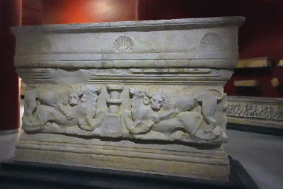 Antakya Archaeology Museum Frieze sarcophagus sept 2019 6147.jpg