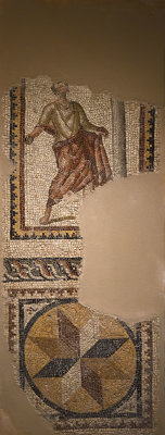 Antakya Archaeology Museum Possible Sundial mosaic sept 2019 6126.jpg
