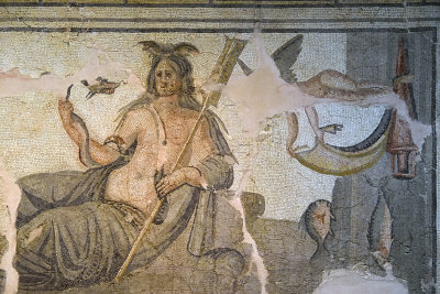 Antakya Archaeology Museum Sea god mosaic sept 2019 6043.jpg