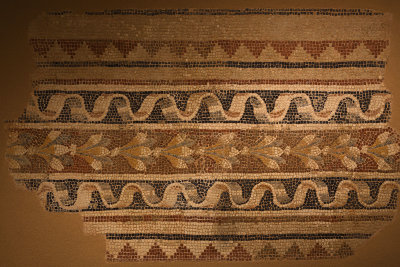 Antakya Archaeology Museum Laurel leaves mosaic sept 2019 6198.jpg