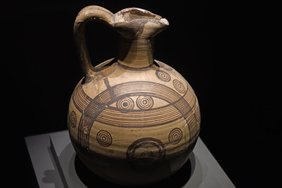 Adana museum Iron Age Oinochoe sept 2019 6468.jpg