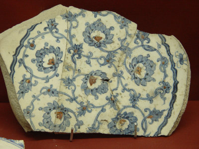 Iznik museum Blue white and turquoise ceramics 5085.jpg
