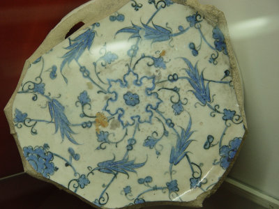 Iznik museum Blue white and turquoise ceramics 5088.jpg