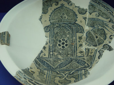 Iznik museum Ottoman ceramics no info 5038.jpg