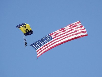 The U.S. Navy Leap Frogs - Flag Jump (that must do wonders for ones leg)