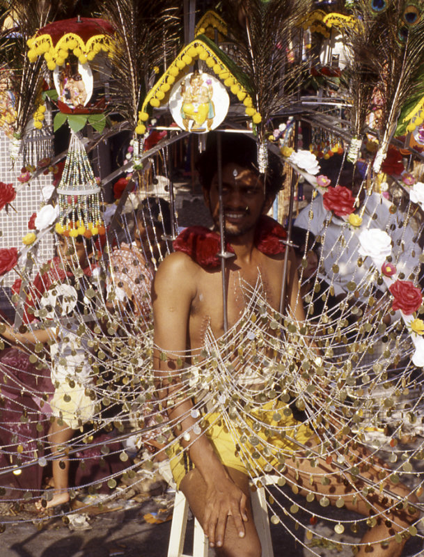 Kavadi, Singapore