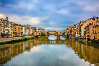 Arno River & Ponte Vecchio Bridge