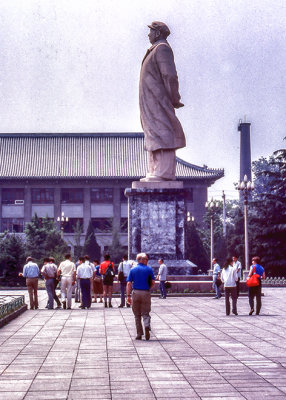 Chairman Mao Statue