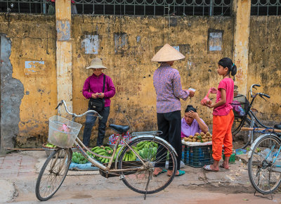 Buying Fresh Fruit