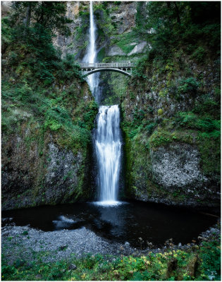 M_MultnomahFalls_ChuckEklund.jpg