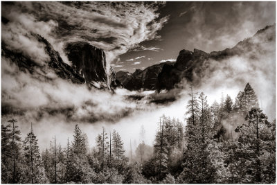 M_Morning_Mist_Yosemite_Valley_ChuckEklund.jpg