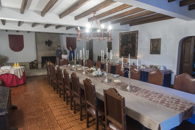 Dining at Pao de Calheiros Inn