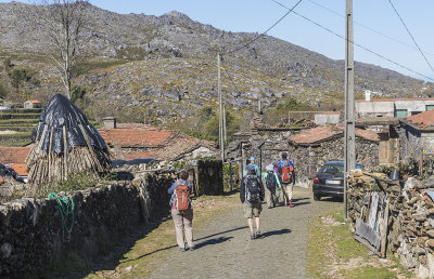 Approaching small village of rga de Cima