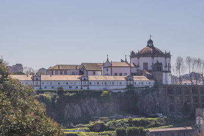 Palace on Porto skyline