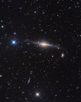 The giant galaxy NGC 5084 in Southern Virgo