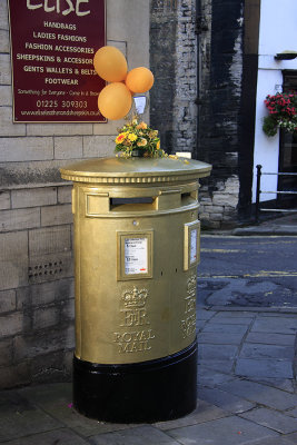Gold Mail Box