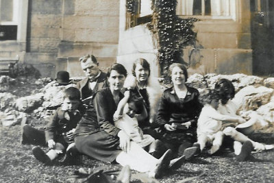 1929 Bill Veronica Thora and group at Langa