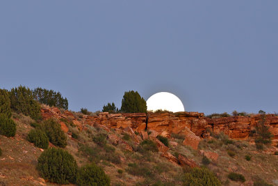 Harvest Moon over the Mesa