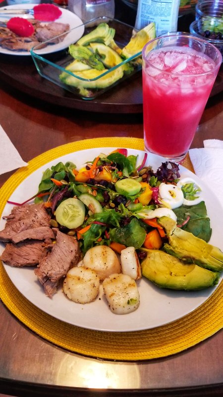 Steak Salad with Scallops & Avocado
