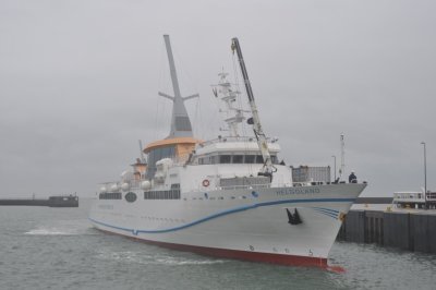 Ferry calling at Heligoland 